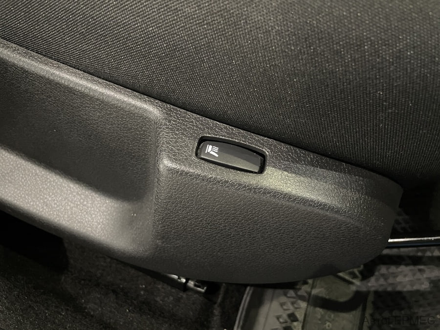 Фото RENAULT Sandero II Рестайлинг с пробегом | №11