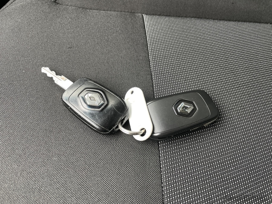 Фото RENAULT Sandero II Рестайлинг с пробегом | №18