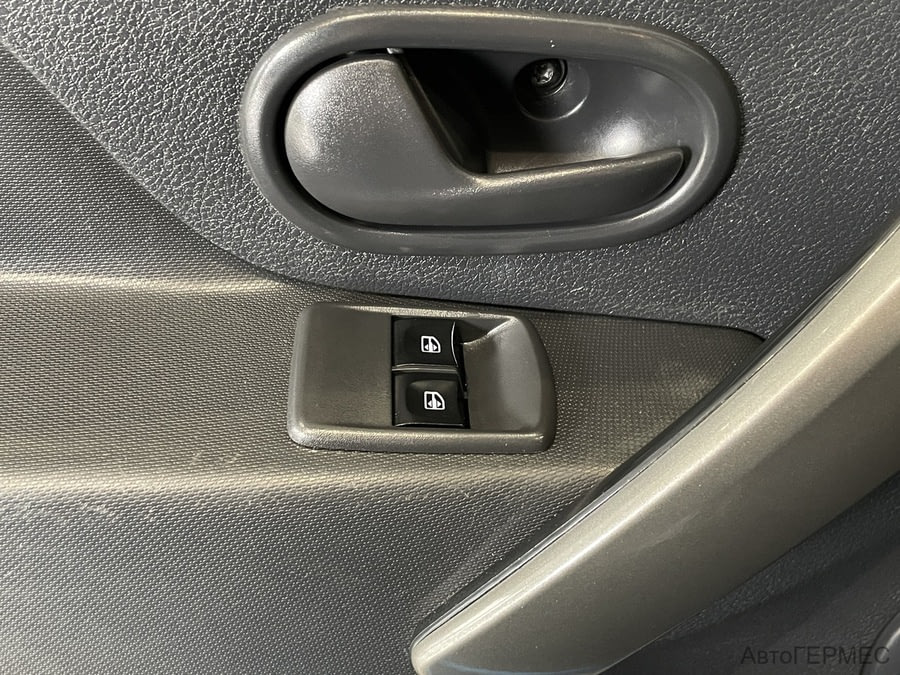 Фото RENAULT Sandero II Рестайлинг с пробегом | №8