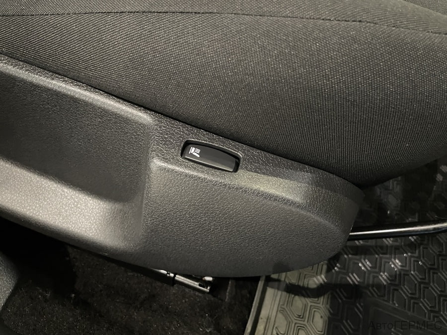 Фото RENAULT Sandero II Рестайлинг с пробегом | №12