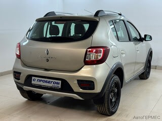 Фото RENAULT Sandero II Рестайлинг с пробегом Фото RENAULT Sandero II Рестайлинг с пробегом