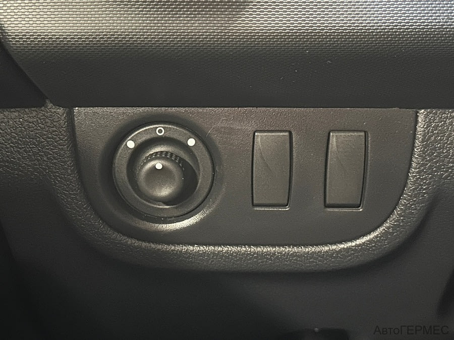 Фото RENAULT Sandero II Рестайлинг с пробегом | №8