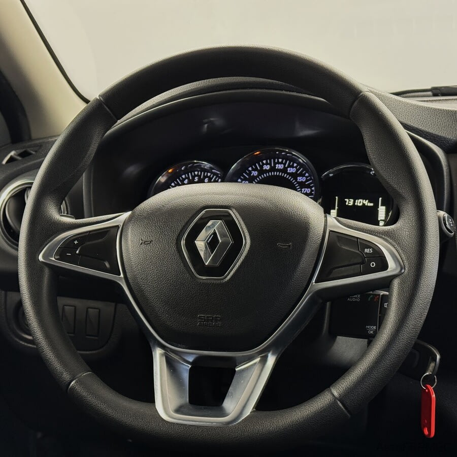 Фото RENAULT Sandero II Рестайлинг с пробегом | №8 Фото RENAULT Sandero II Рестайлинг с пробегом | №8