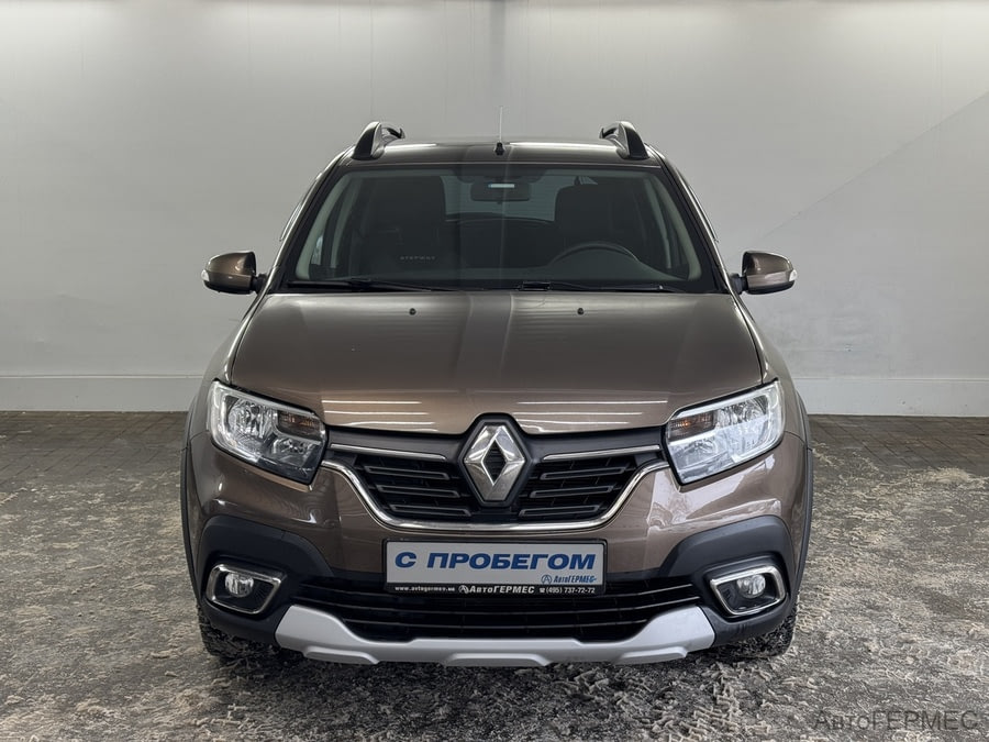 Фото RENAULT Sandero II Рестайлинг с пробегом | №2 Фото RENAULT Sandero II Рестайлинг с пробегом | №2