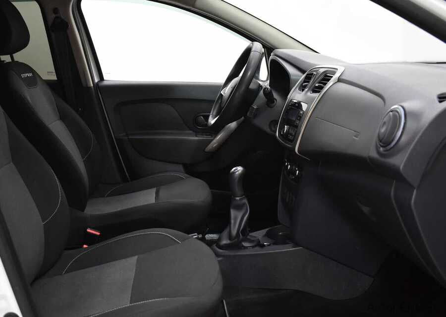 Фото RENAULT Sandero II Рестайлинг с пробегом | №10