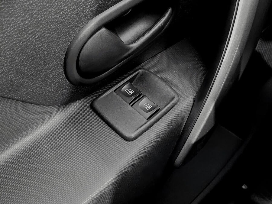 Фото RENAULT Sandero II Рестайлинг с пробегом | №10