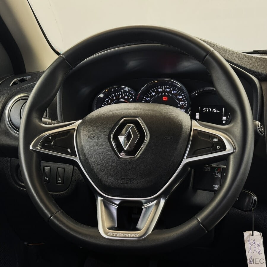 Фото RENAULT Sandero II Рестайлинг с пробегом | №9