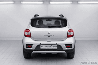 Фото RENAULT Sandero II Рестайлинг с пробегом