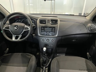 Фото RENAULT Sandero II Рестайлинг с пробегом