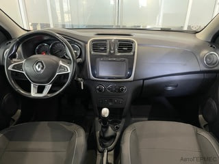Фото RENAULT Sandero II Рестайлинг с пробегом