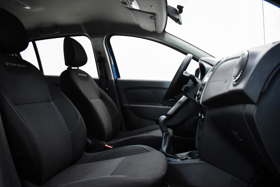 Фото RENAULT Sandero II Рестайлинг с пробегом | №12 Фото RENAULT Sandero II Рестайлинг с пробегом | №12