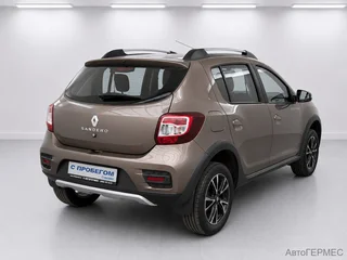 Фото RENAULT Sandero II Рестайлинг с пробегом Фото RENAULT Sandero II Рестайлинг с пробегом
