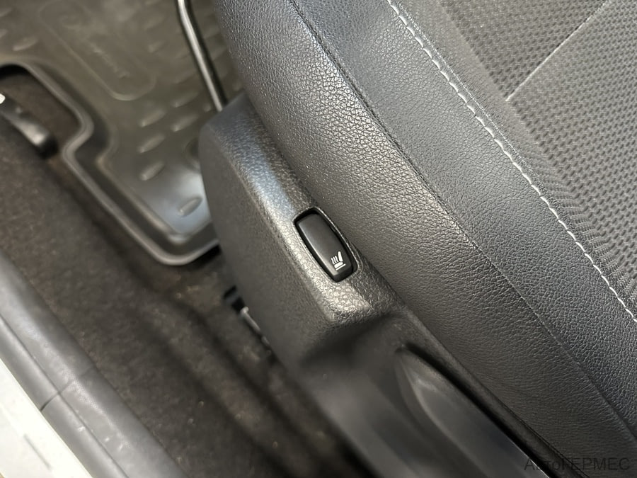 Фото RENAULT Sandero II Рестайлинг с пробегом | №11