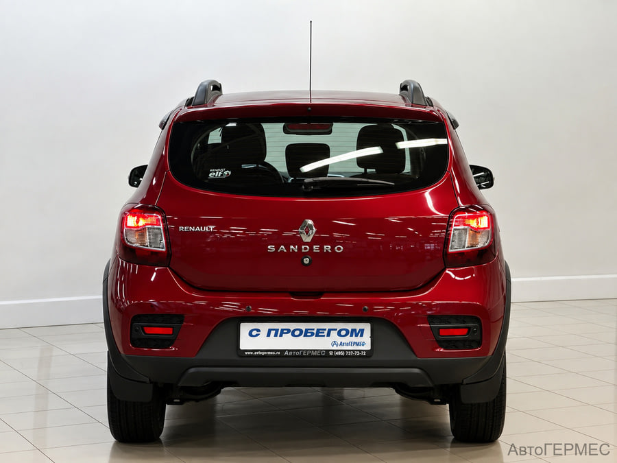 Фото RENAULT Sandero II Рестайлинг с пробегом | №3 Фото RENAULT Sandero II Рестайлинг с пробегом | №3