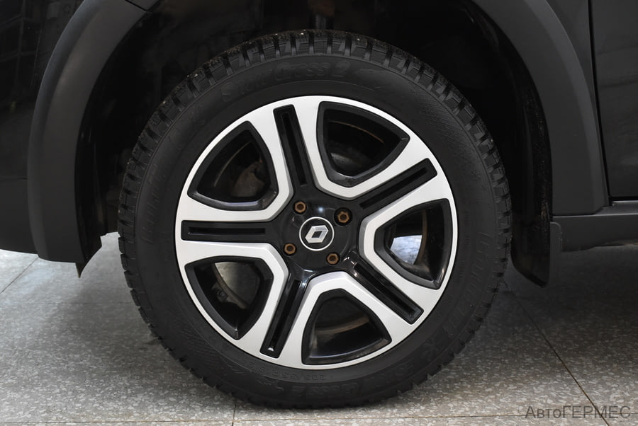 Фото RENAULT Sandero II Рестайлинг с пробегом | №16