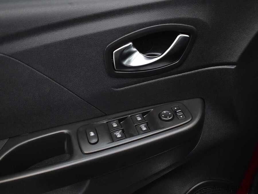 Фото RENAULT Kaptur I РЕЙСТАЙЛИНГ с пробегом | №10 Фото RENAULT Kaptur I РЕЙСТАЙЛИНГ с пробегом | №10