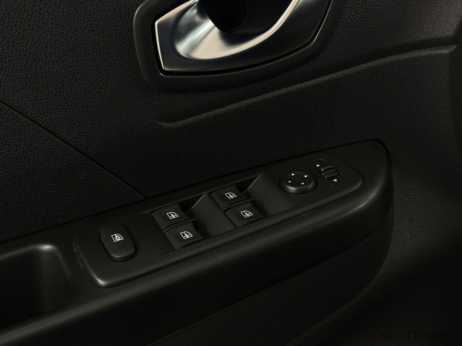 Фото RENAULT Kaptur I РЕЙСТАЙЛИНГ с пробегом | №8 Фото RENAULT Kaptur I РЕЙСТАЙЛИНГ с пробегом | №8