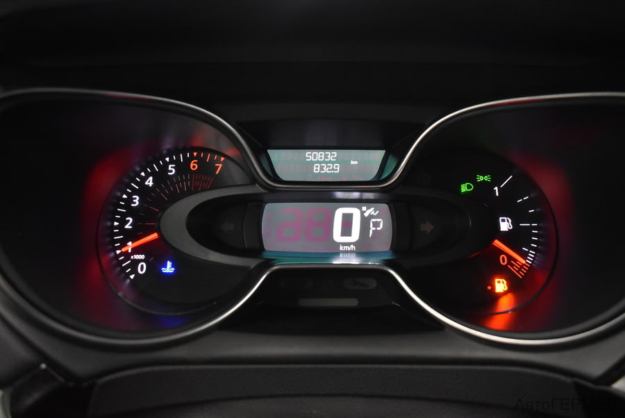 Фото RENAULT Kaptur I РЕЙСТАЙЛИНГ с пробегом | №6