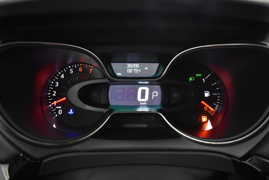 Фото RENAULT Kaptur I РЕЙСТАЙЛИНГ с пробегом | №6