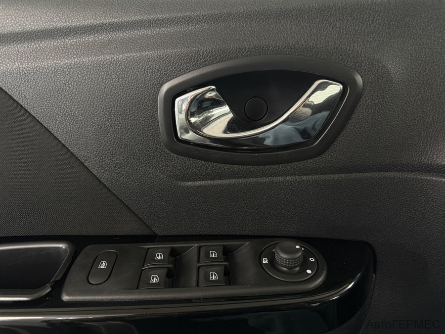 Фото RENAULT Kaptur I с пробегом | №11 Фото RENAULT Kaptur I с пробегом | №11