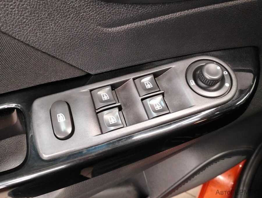 Фото RENAULT Kaptur I с пробегом | №11