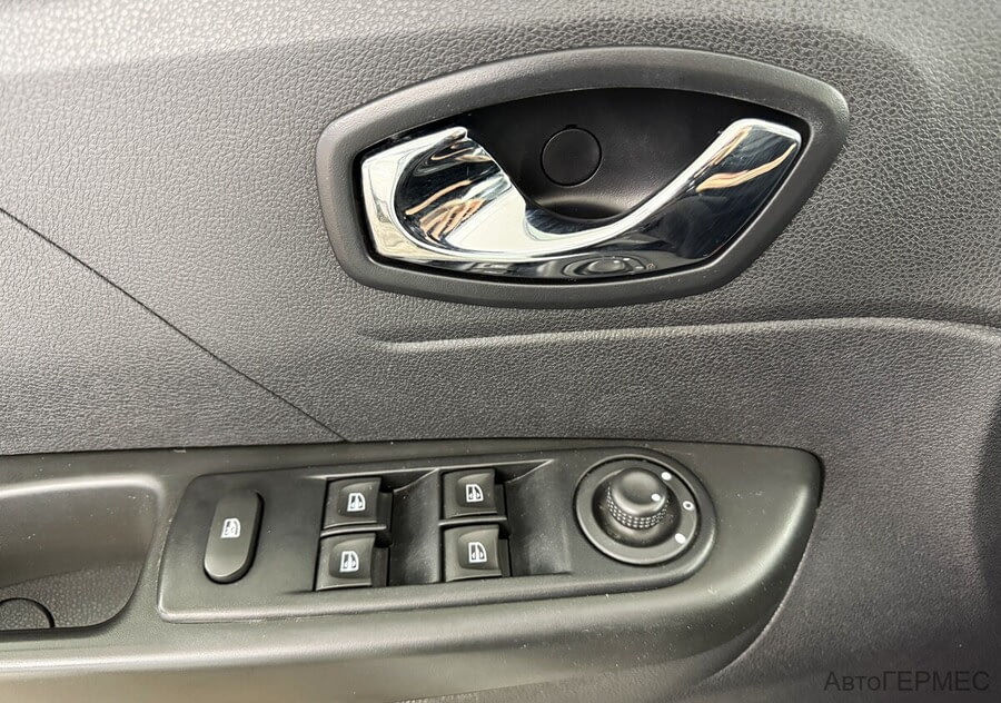 Фото RENAULT Kaptur I с пробегом | №9