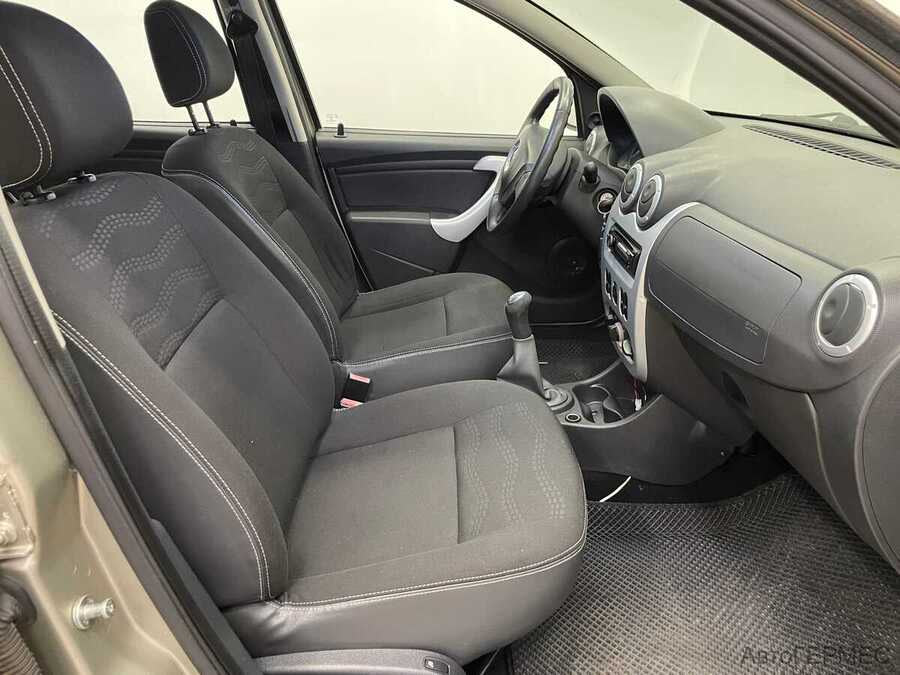 Фото RENAULT Sandero I с пробегом | №10 Фото RENAULT Sandero I с пробегом | №10