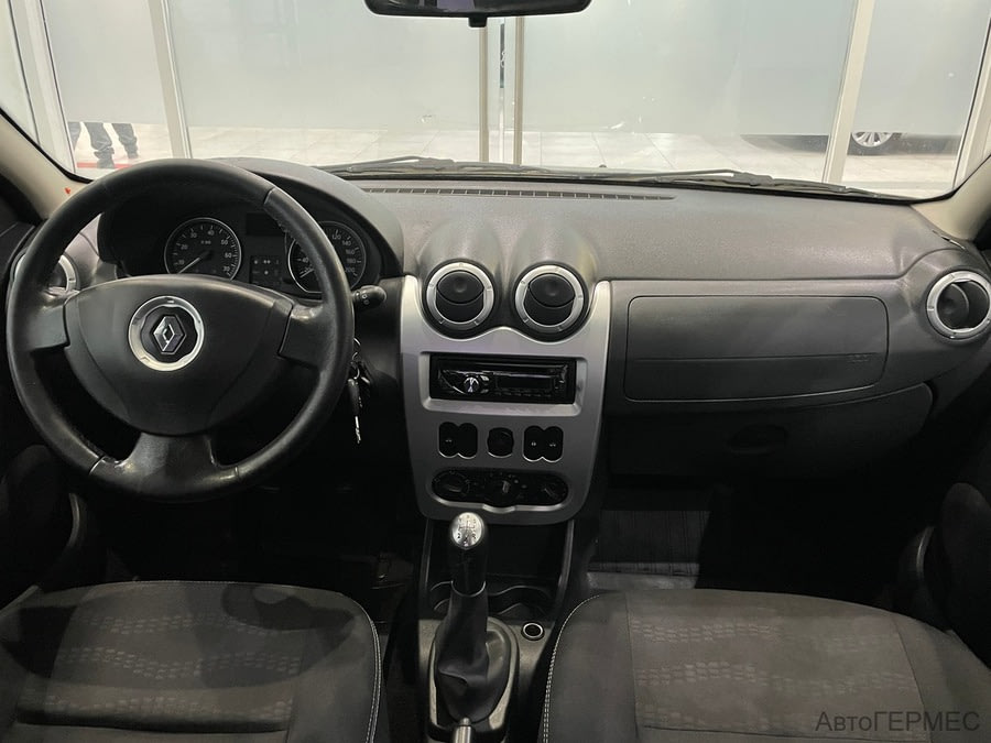 Фото RENAULT Sandero I с пробегом | №5 Фото RENAULT Sandero I с пробегом | №5