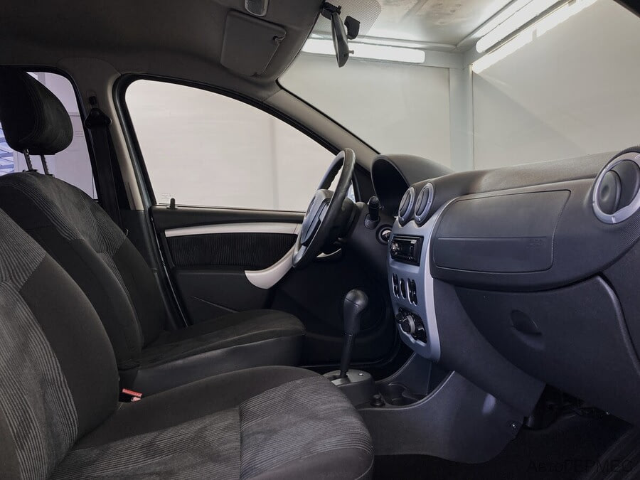 Фото RENAULT Sandero I с пробегом | №10