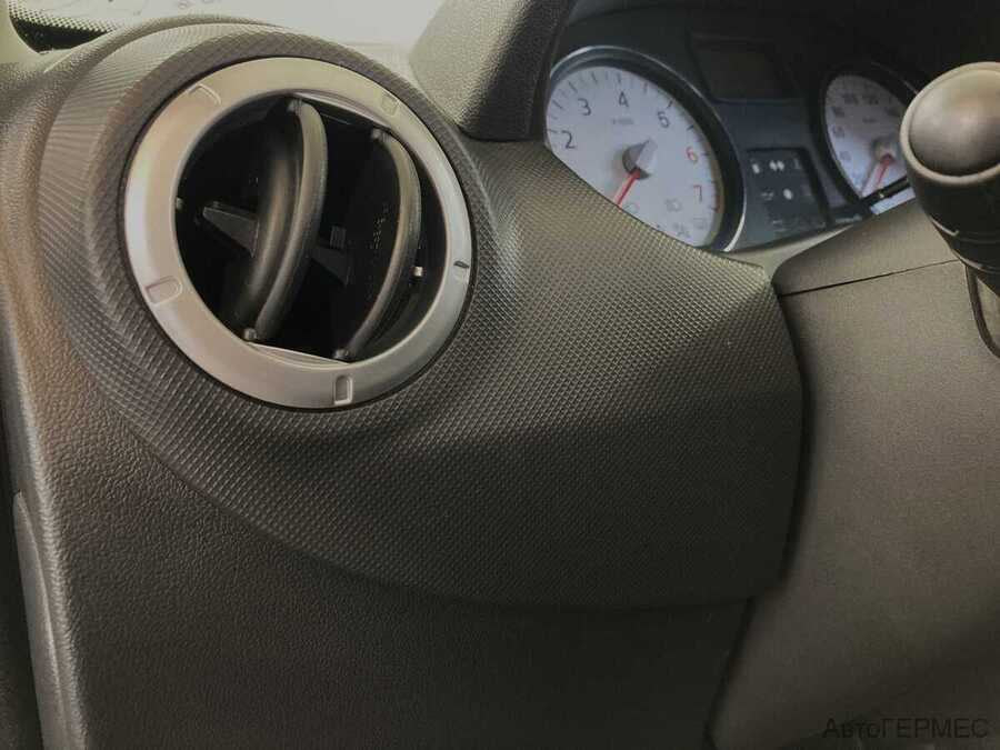 Фото RENAULT Sandero I с пробегом | №8