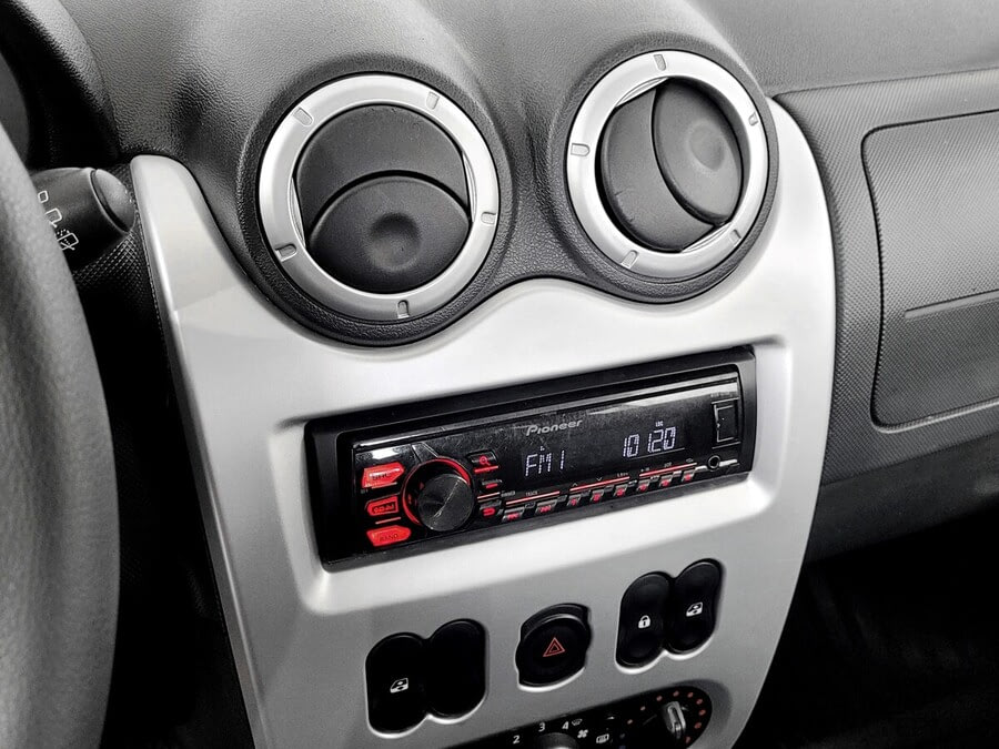 Фото RENAULT Sandero I с пробегом | №7