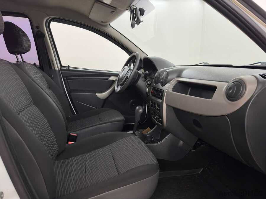 Фото RENAULT Sandero с пробегом | №9