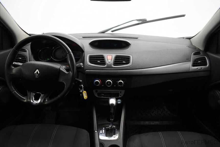 Фото RENAULT Megane III Рестайлинг 2 с пробегом | №5