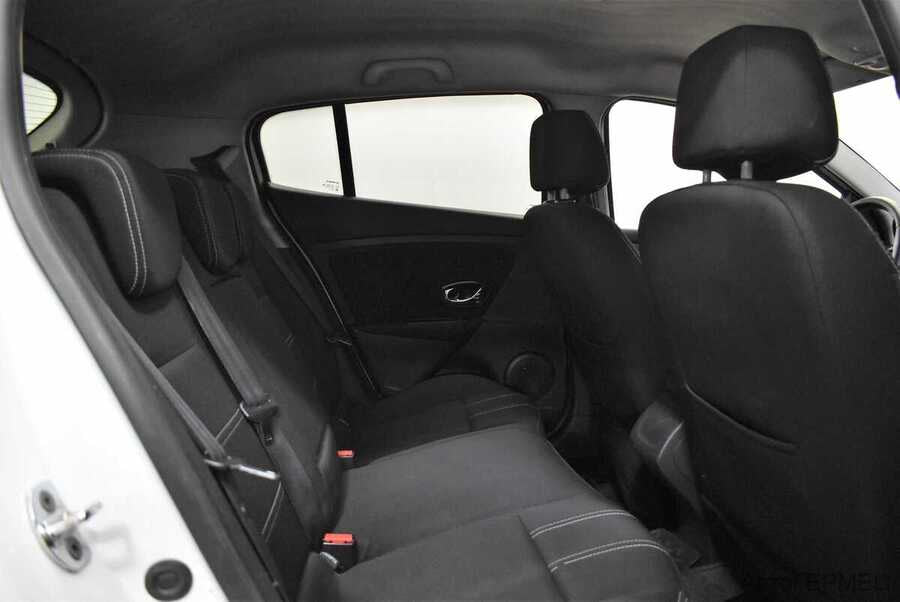 Фото RENAULT Megane III Рестайлинг 2 с пробегом | №12