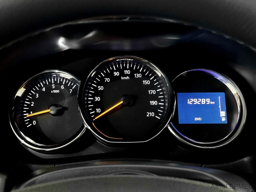 Фото RENAULT Duster I Рестайлинг с пробегом | №6 Фото RENAULT Duster I Рестайлинг с пробегом | №6