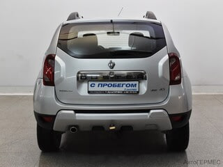 Фото RENAULT Duster I Рестайлинг с пробегом
