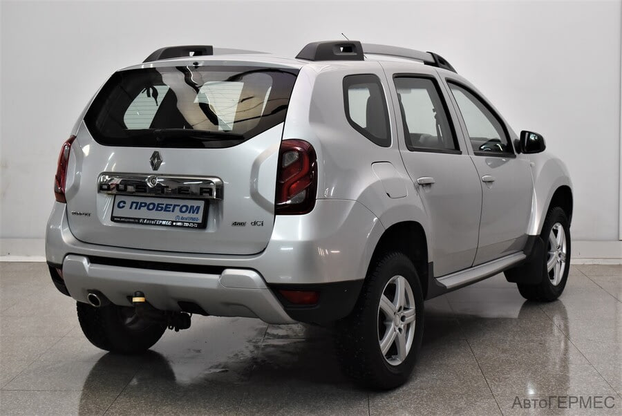 Фото RENAULT Duster I Рестайлинг с пробегом | №4