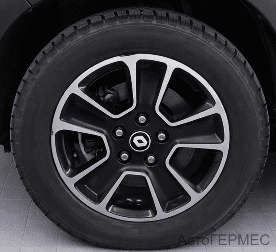 Фото RENAULT Duster I Рестайлинг с пробегом | №15