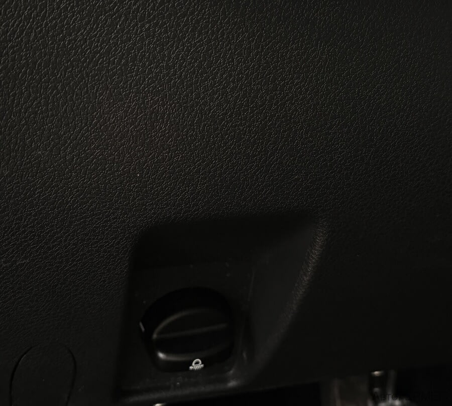 Фото RENAULT Duster I Рестайлинг с пробегом | №9