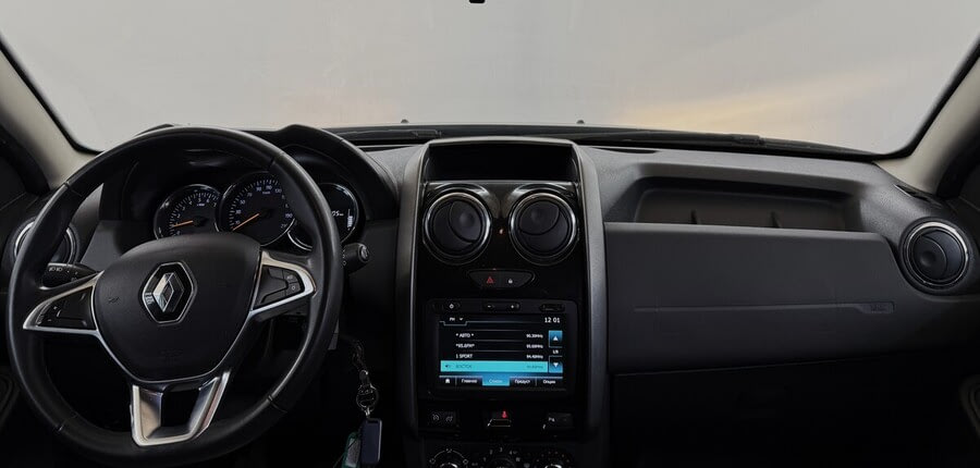 Фото RENAULT Duster I Рестайлинг с пробегом | №5