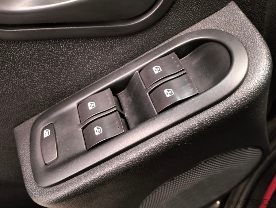 Фото RENAULT Duster I с пробегом | №9 Фото RENAULT Duster I с пробегом | №9