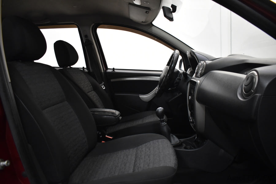 Фото RENAULT Duster I с пробегом | №9 Фото RENAULT Duster I с пробегом | №9