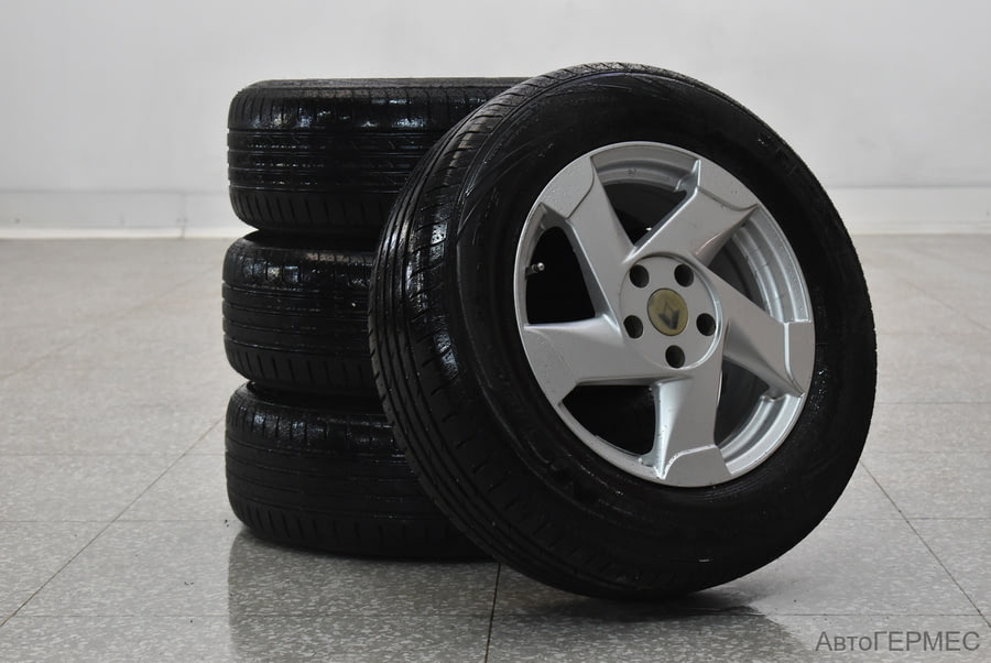 Фото RENAULT Duster I с пробегом | №14 Фото RENAULT Duster I с пробегом | №14