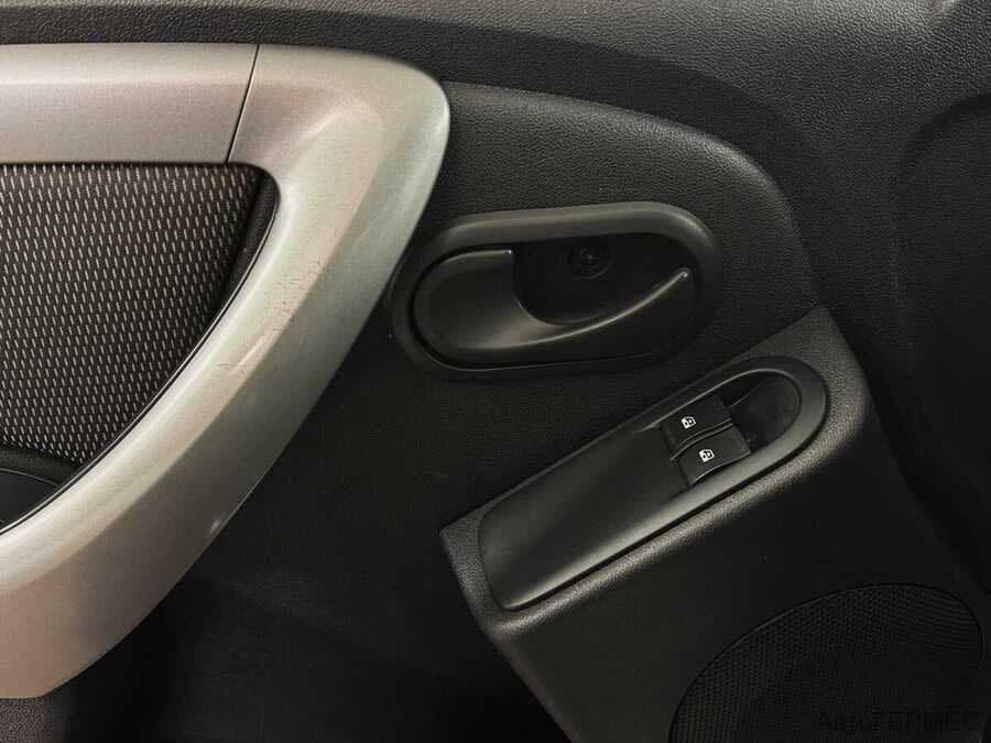 Фото RENAULT Duster I с пробегом | №9