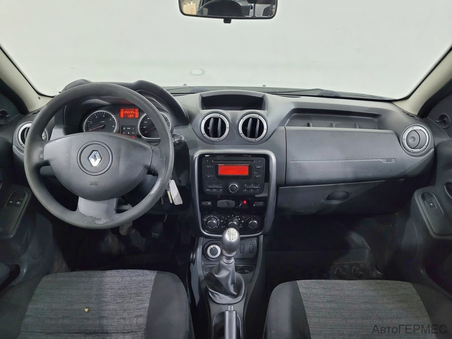 Фото RENAULT Duster I с пробегом | №5