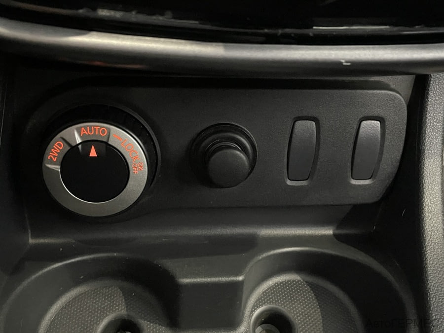 Фото RENAULT Duster I с пробегом | №8