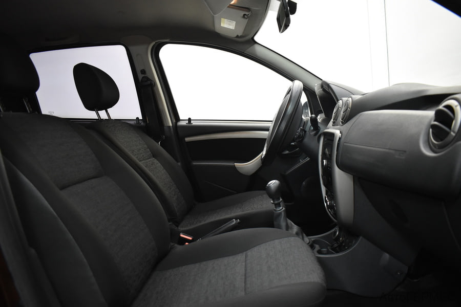 Фото RENAULT Duster I с пробегом | №10 Фото RENAULT Duster I с пробегом | №10