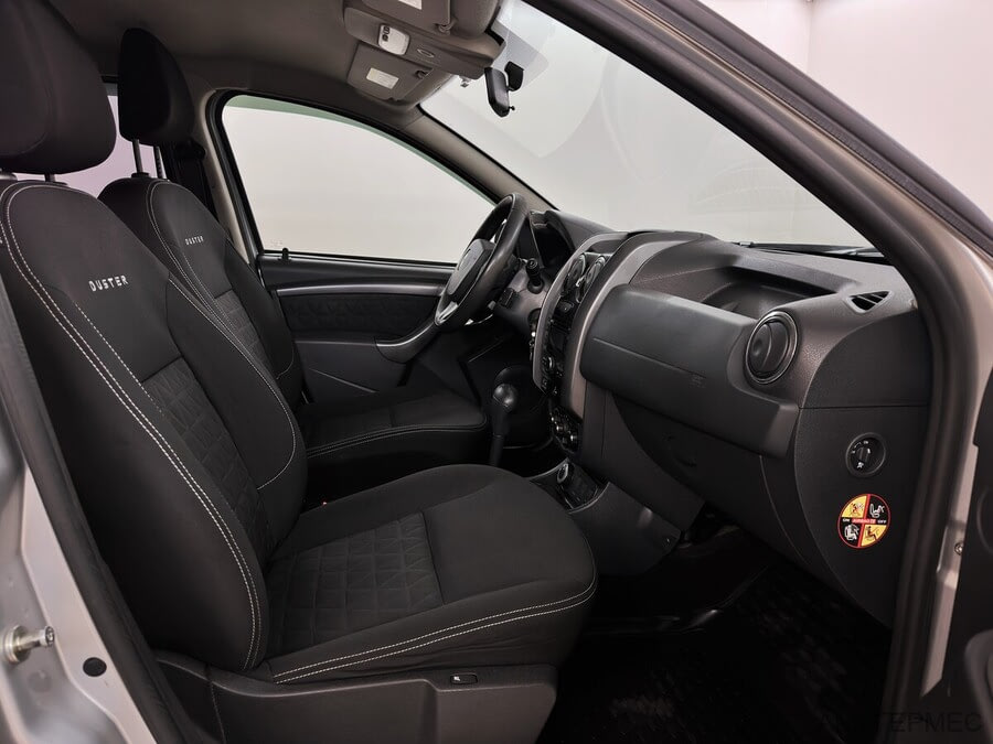 Фото RENAULT Duster I Рестайлинг с пробегом | №10