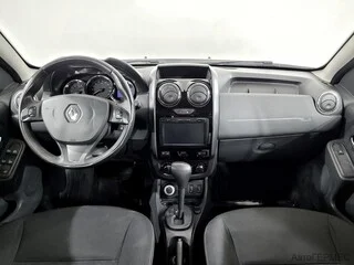 Фото RENAULT Duster I Рестайлинг с пробегом