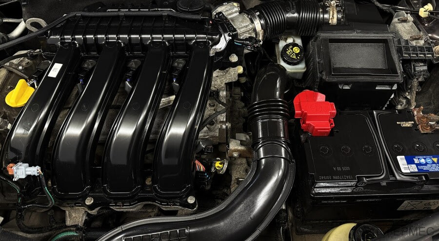 Фото RENAULT Duster I Рестайлинг с пробегом | №15